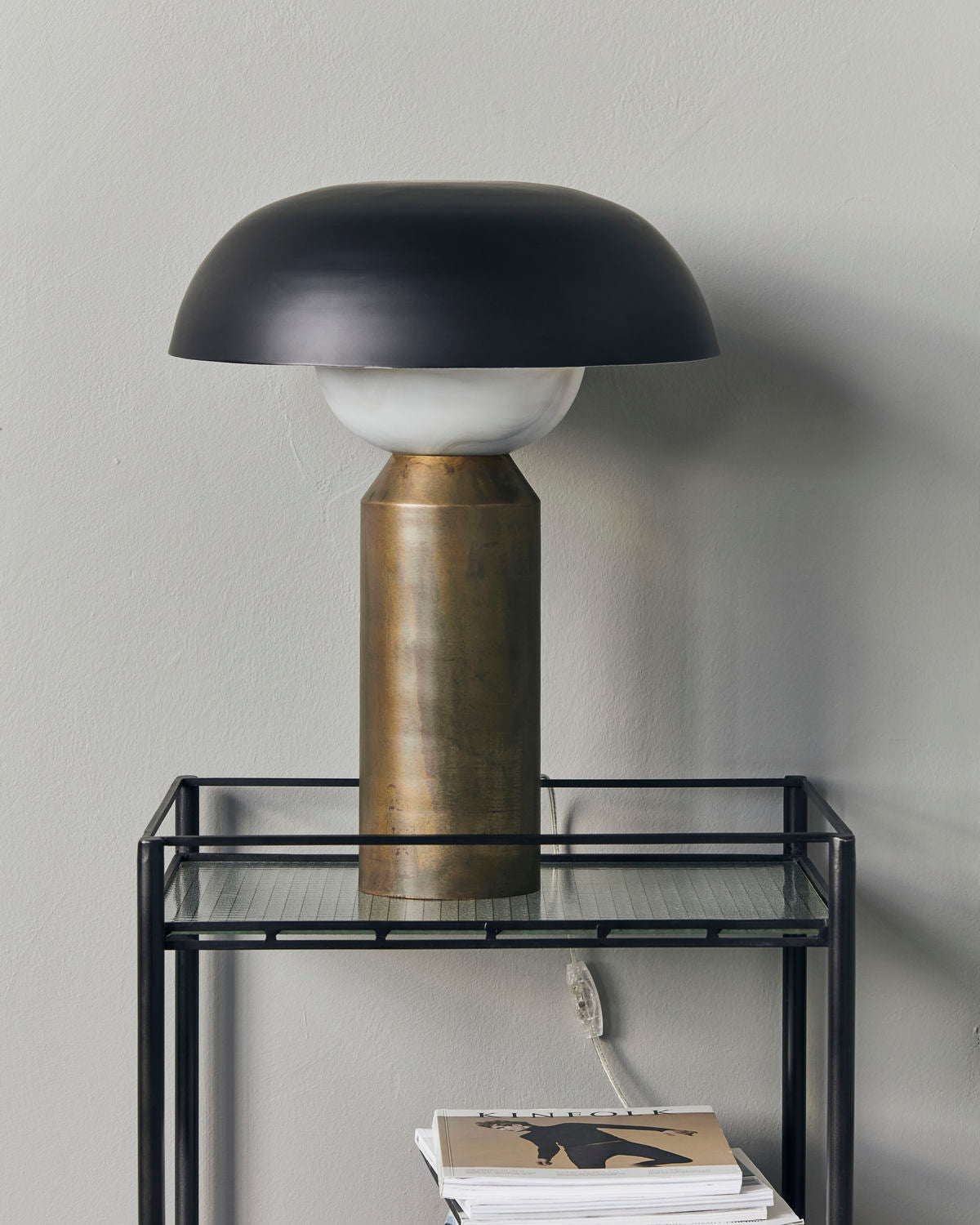 Bordslampa big fellow antik mässingsfärg