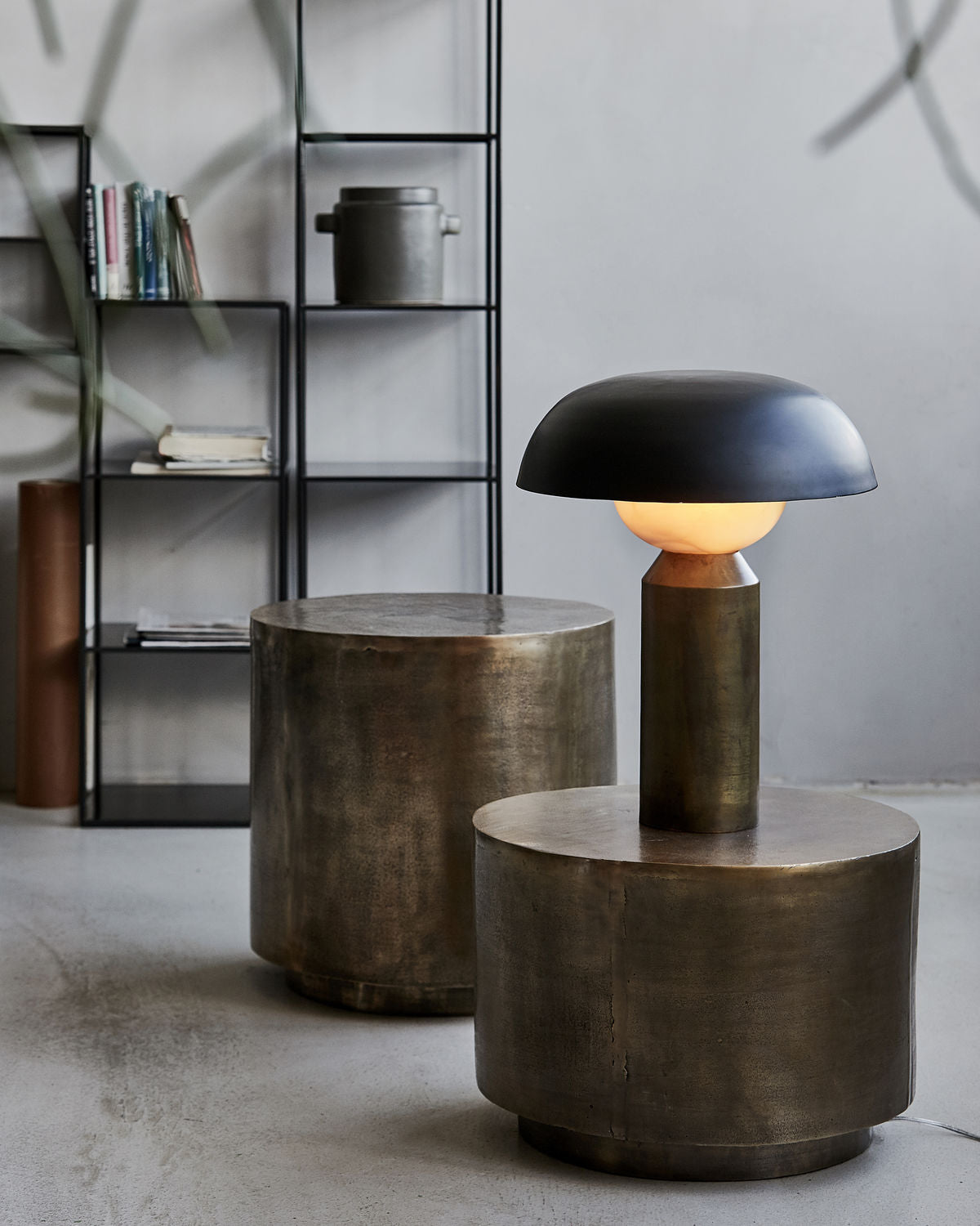 Bordslampa big fellow antik mässingsfärg