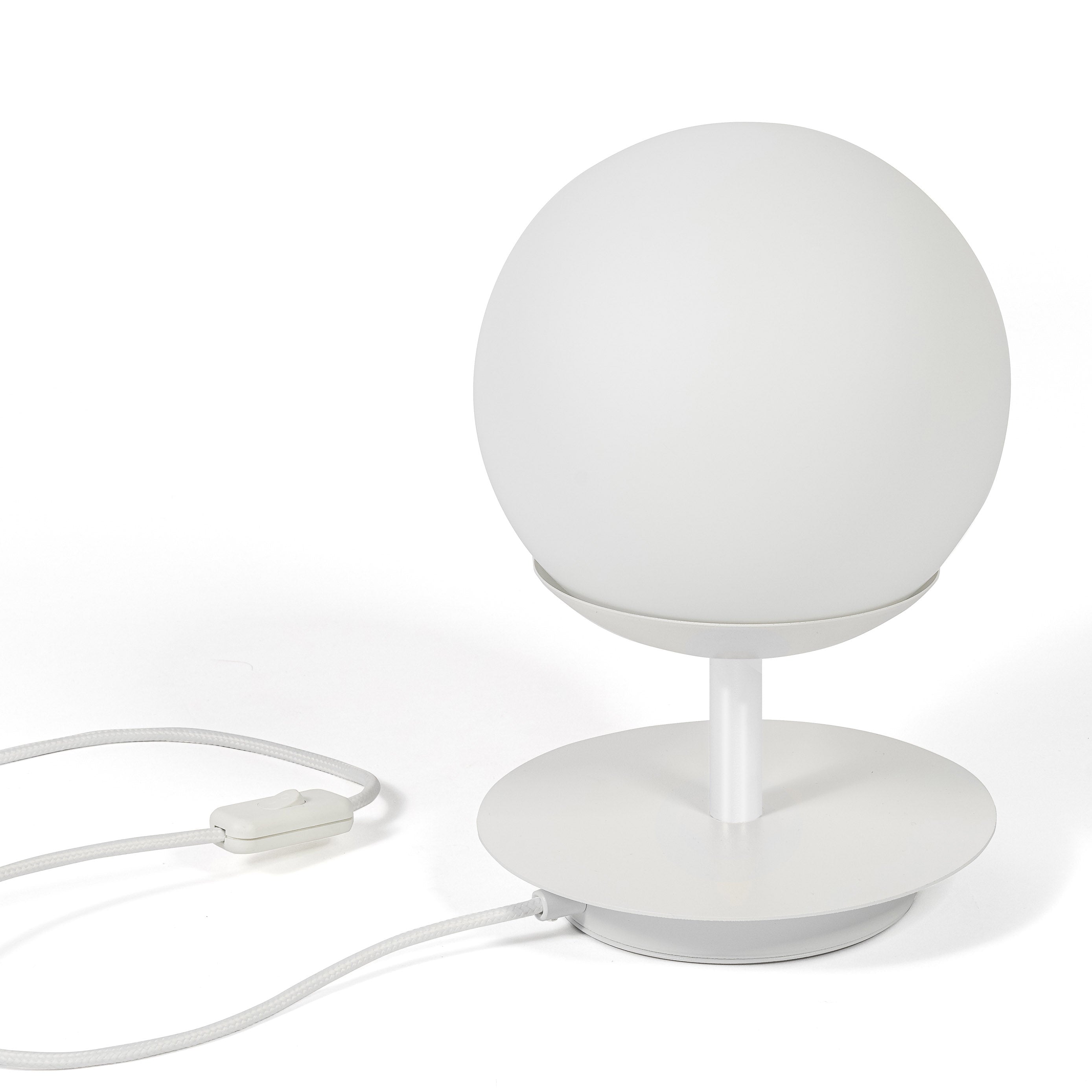 PLAAT ST BORDSLAMPA VIT