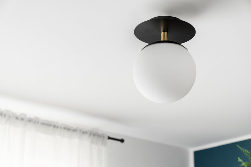 Plaat C vägg/taklampa svart/guld